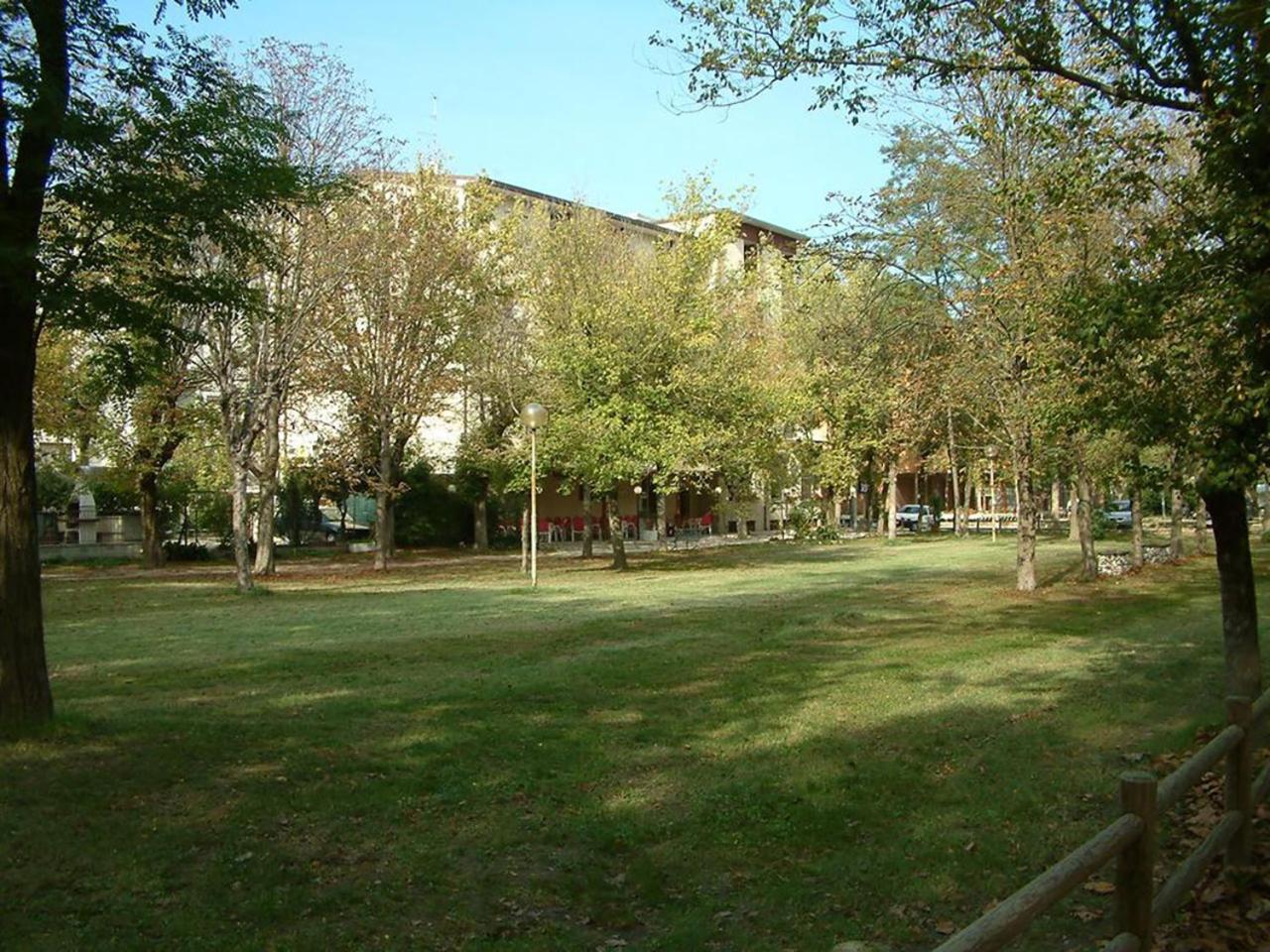 Hotel Rio تْشيزيناتيكو المظهر الخارجي الصورة