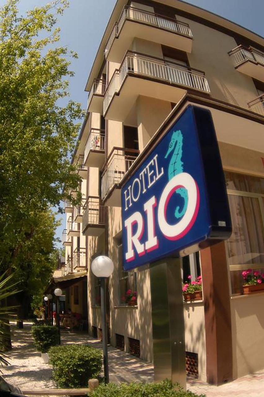 Hotel Rio تْشيزيناتيكو المظهر الخارجي الصورة
