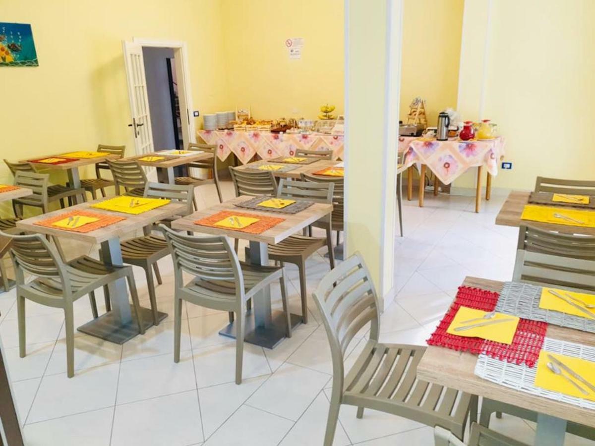 Hotel Rio تْشيزيناتيكو المظهر الخارجي الصورة
